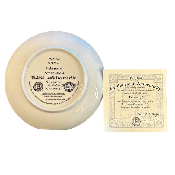 Hummel M.J. Hummel Seasons of Joy February Plate - Picture 2 of 2